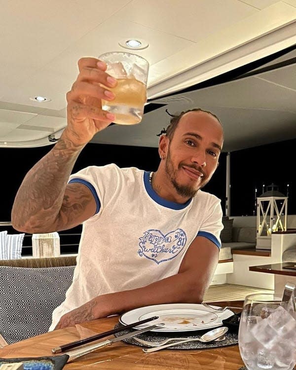 Lewis Hamilton en sus vacaciones