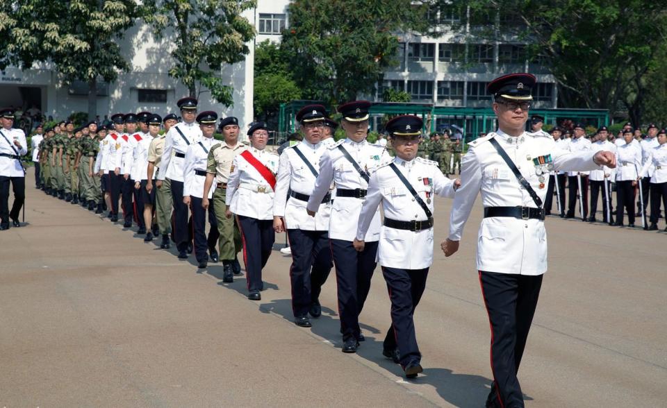 香港媒體披露，中國人民解放軍駐港部隊昨日進入黃竹坑香港警察學院，向警隊及其他紀律部隊教授「中式步操」。（示意圖）   圖：翻攝自香港警察學院臉書