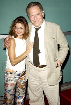 Laura San Giacomo and George Segal at the LA premiere of Paramount's Dickie Roberts: Former Child Star