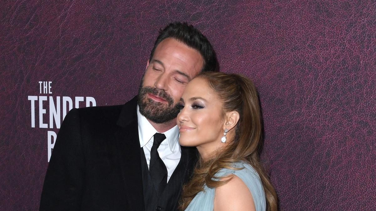 Jennifer Lopez requested the removal of “Affleck” from her last name