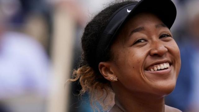 Naomi Osaka Slammed For 'Age Shaming' Serena Williams With 'Mom' Post