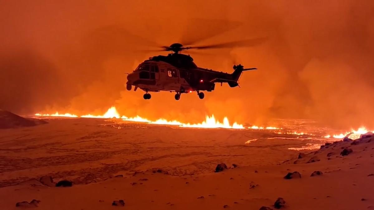 Vulkaanuitbarsting in IJsland op het schiereiland Reykjanes