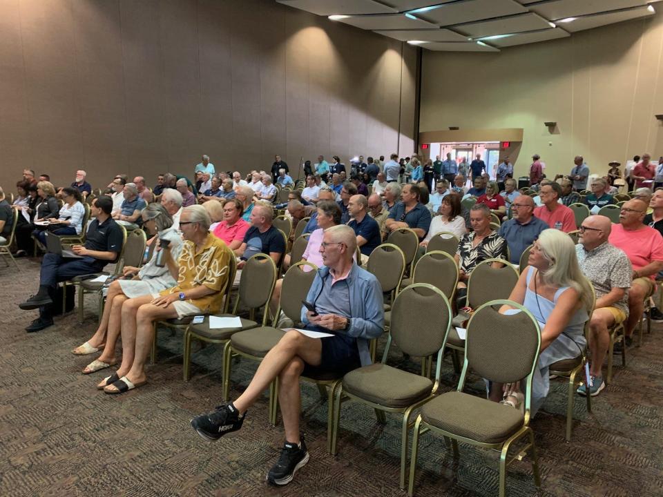 A crowd filters into the Palm Springs Convention Center for an open house on the airport master plan Tuesday, June 4.