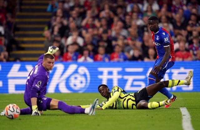 Crystal Palace 0-1 Arsenal: Martin Odegaard penalty secures win