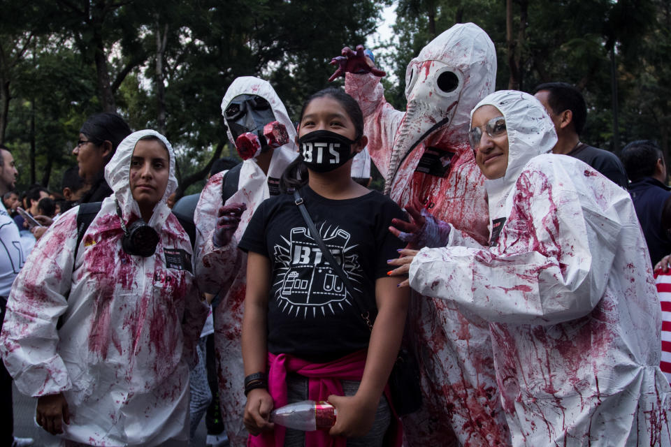 FOTOS | Zombies ‘atacan’ en la Ciudad de México