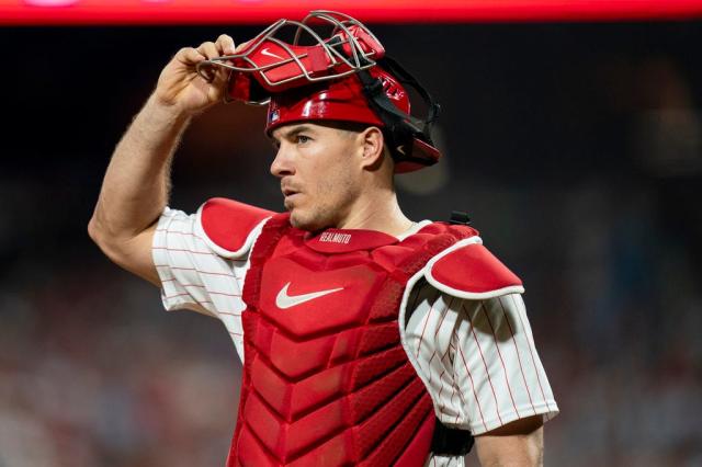 Phillies Acquire Catcher J.T. Realmuto From the Marlins - The New York Times