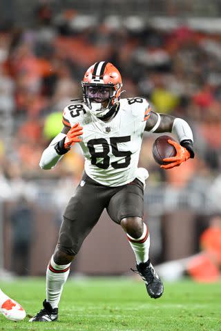 <p>Nick Cammett/Diamond Images via Getty</p> David Njoku plays in a preseason game against the Washington Commanders on Aug. 11.