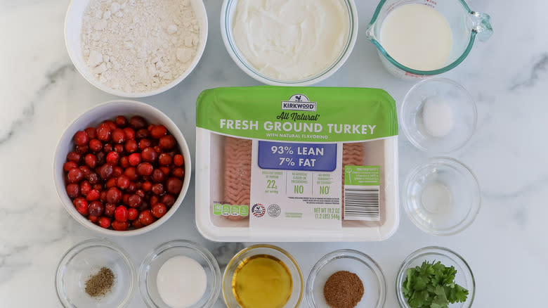 turkey cranberries and other ingredients