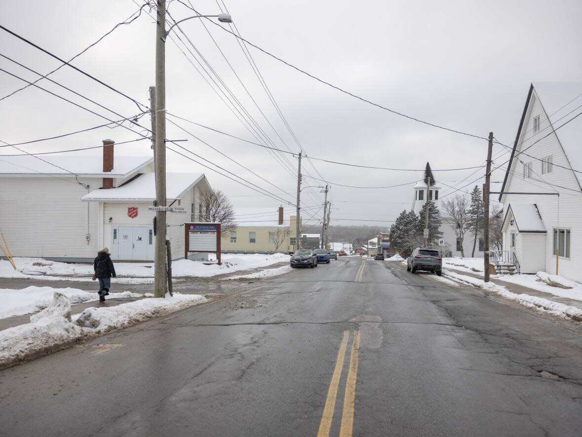 A study once explored the feasibility of running a pipe under Main Street in Springhill, N.S., to deliver geothermal energy to buildings, but it was deemed too expensive. Now, a new study is examining how to increase the use of the area's geothermal resources. (Robert Short/CBC - image credit)