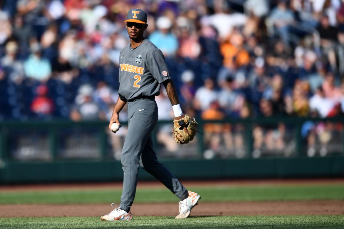 Infielder Zane Denton returning to Tennessee baseball for 2024 season