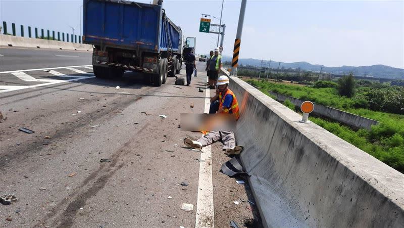 聯結車衝撞工程車造成2工人死亡，駕駛遭發現吸毒重判。(圖／翻攝畫面)