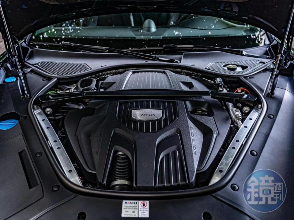 3.0升渦輪增壓V6引擎可輸出330匹最大馬力與45.8kgm峰值扭力。