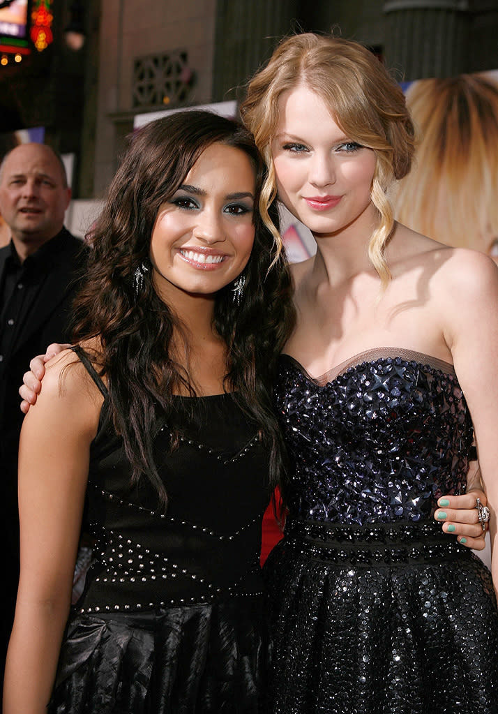 The Hannah Montana Movie LA premiere 2009 Demi Lovato Taylor Swift