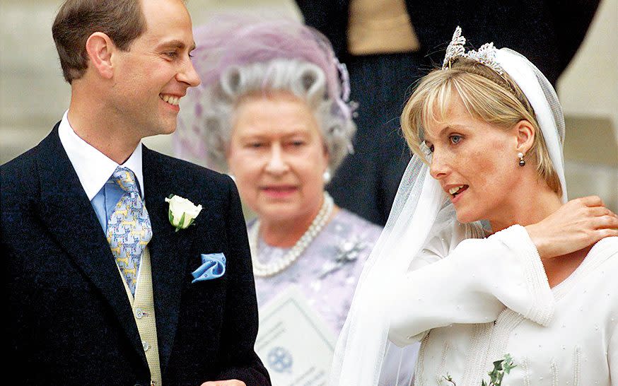 The wedding of the Earl and Countess in 1999 - Getty Images