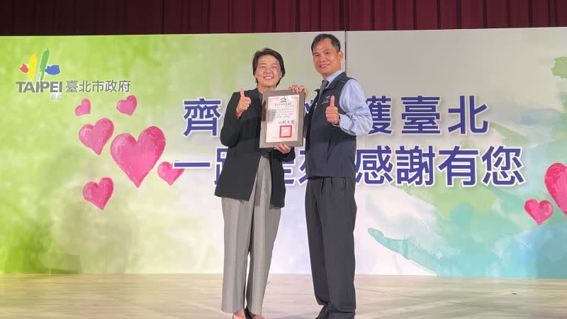 ▲台北市副市長黃珊珊16日下午參與北市醫護防疫感恩頒獎典禮，並於會後接受媒體訪問。（圖／黃珊珊辦公室提供）