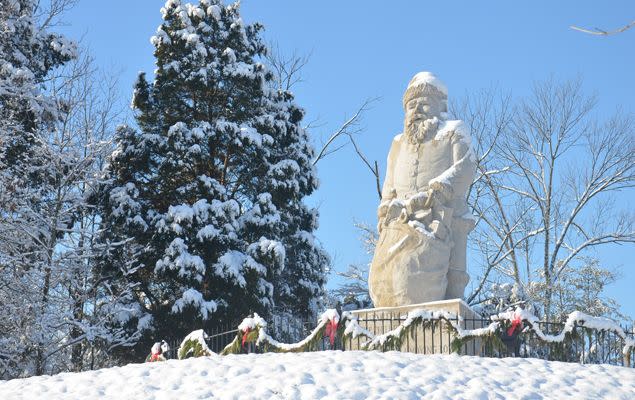 4) Santa Claus, Indiana