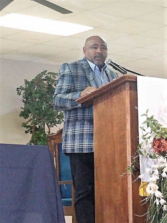 Attorney Trent Walker explains details of a federal Civil Rights lawsuit he plans to file against the Rankin County Sheriff’s Department during a meeting Saturday at Pilgrim Rest MB Church in Brandon.