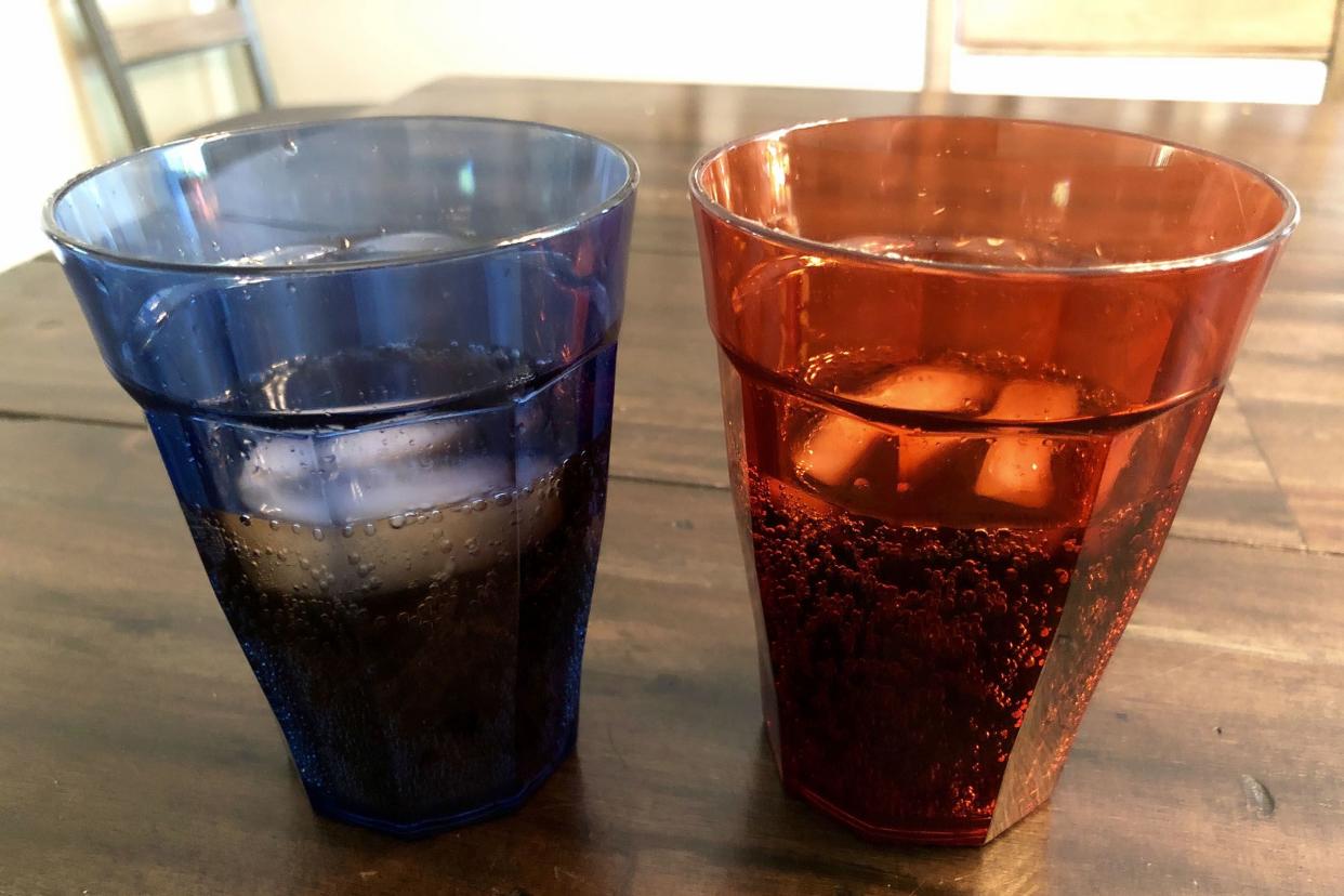 diet coke and aldi diet cola in glasses