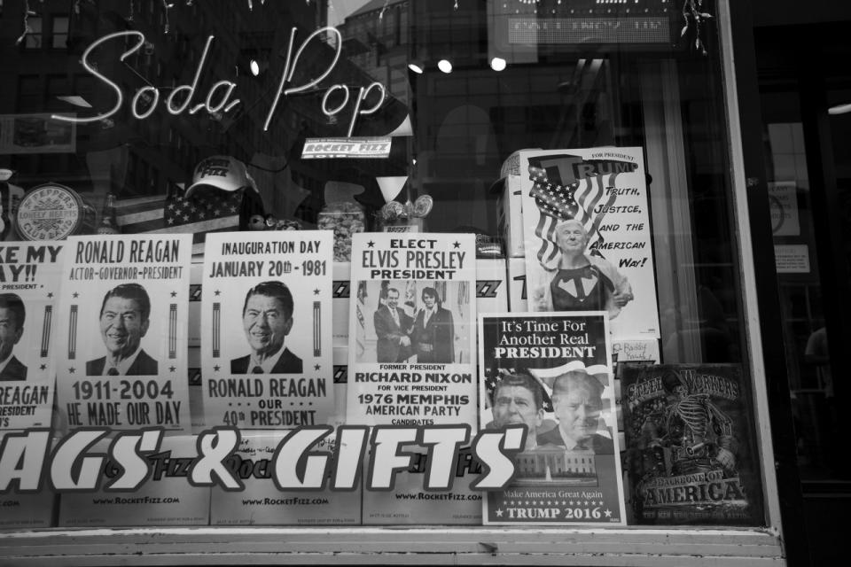 <p>Pro-Trump signs in Cleveland. (Photo: Khue Bui for Yahoo News)</p>