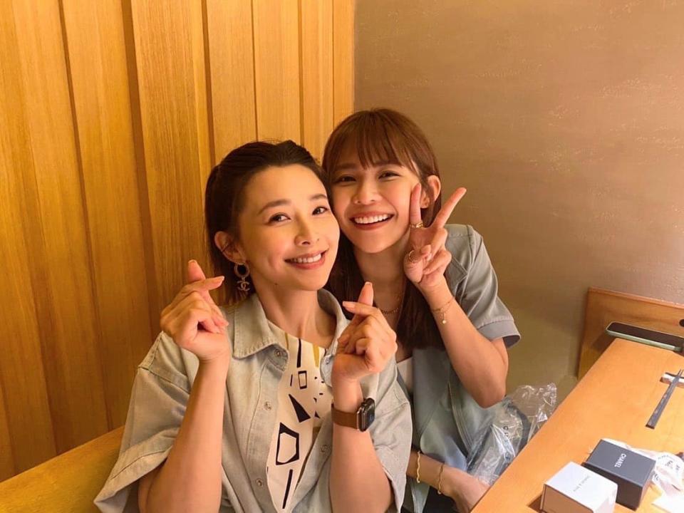 林萱瑜與吳婉君、Junior出門意外默契穿搭。（圖／Facebook／林萱瑜）