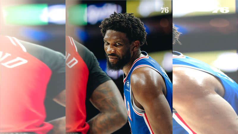 恩比德（Joel Embiid）傷後復出轟31分「大三元」，連14場至少30分10籃板。（圖／翻攝自76人推特）