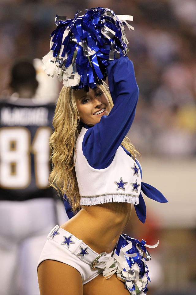 The Dallas Cowboys Cheerleaders perform in a preseason game against News  Photo - Getty Images