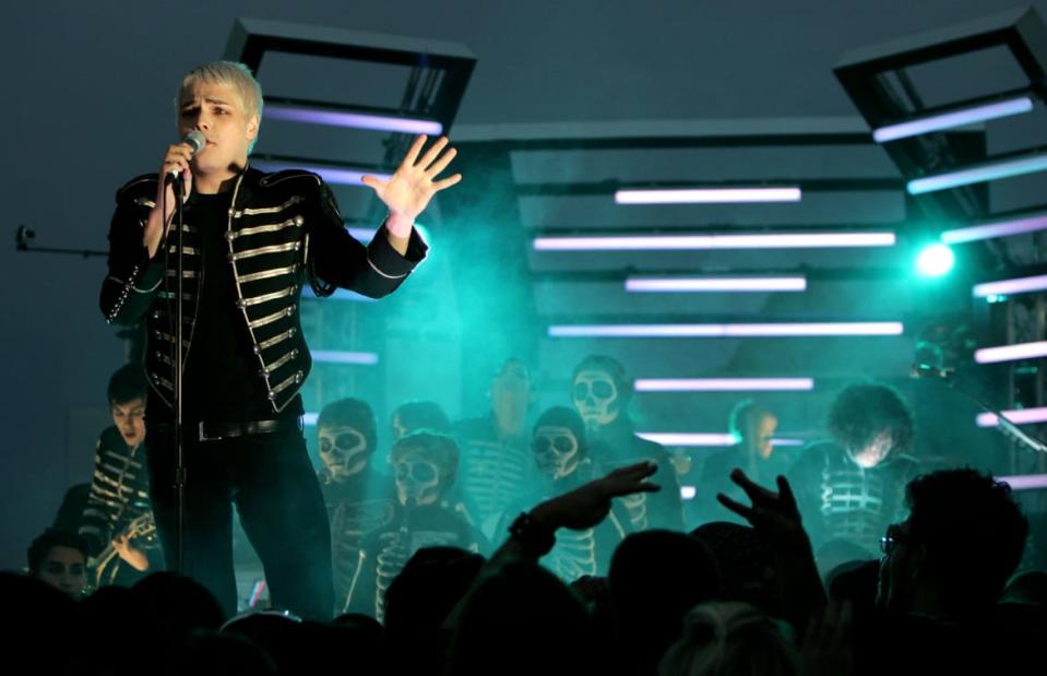 <div class="inline-image__caption"><p>Gerard Way of My Chemical Romance performs at the Top of the Rock in Rockefeller Plaza during the 2006 MTV Video Music Awards at Radio City Music Hall on Aug. 31, 2006, in New York City. </p></div> <div class="inline-image__credit">Scott Gries/Getty</div>