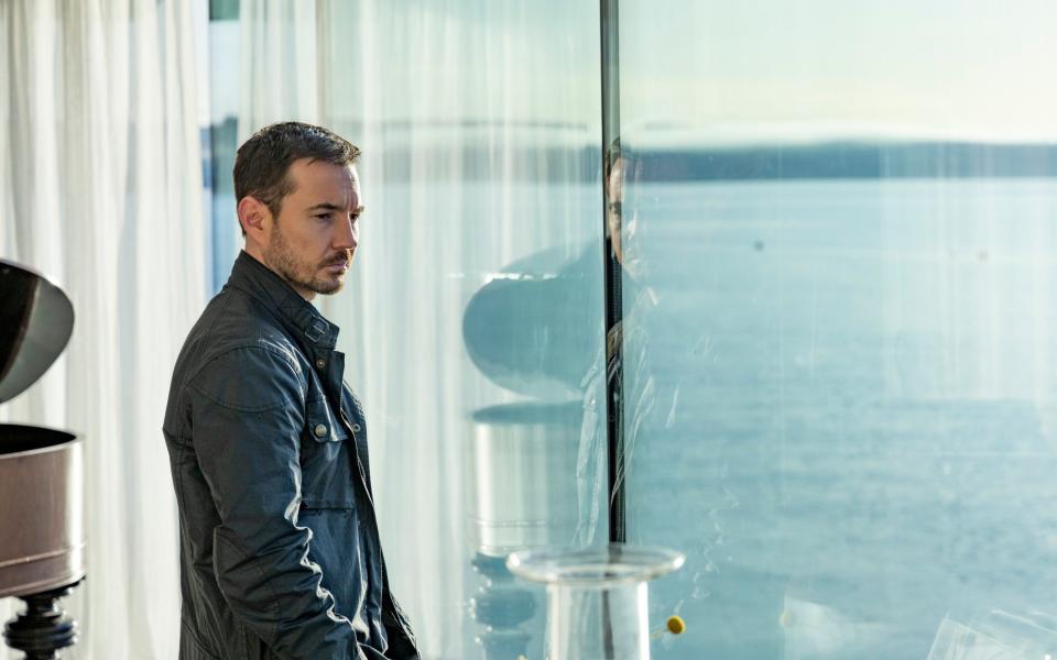 Martin Compston in The Nest - Mark Mainz