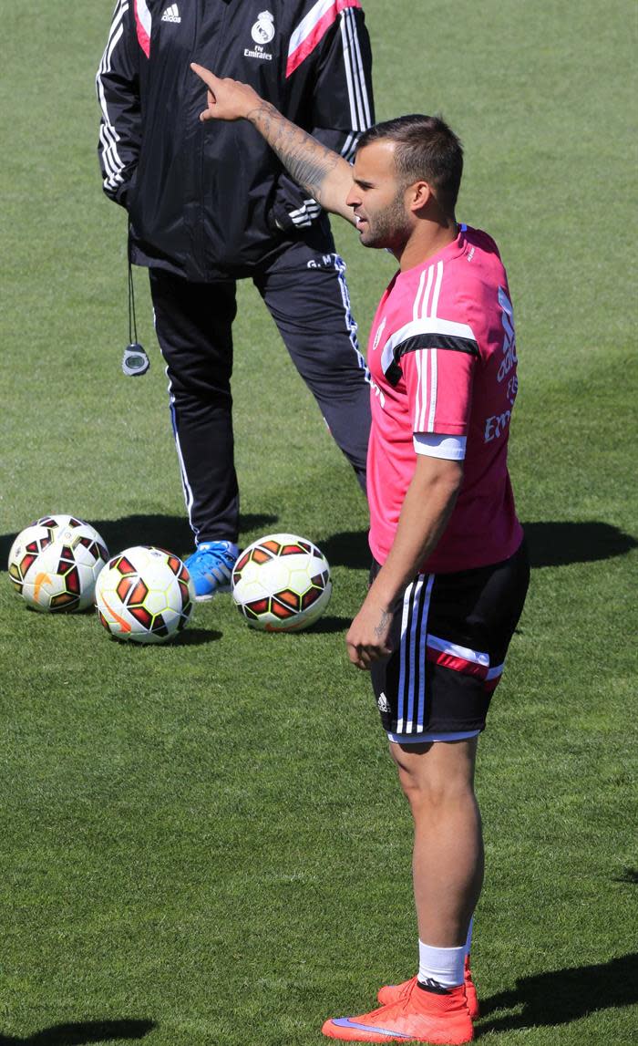 MADRID, 22/05/2015.- El jugador del Real Madrid Jesé Rodríguez durante el entrenamiento que el conjunto blanco ha realizado esta mañana en Valdebebas, de cara a preparar el último partido de Liga que disputarán este sábado en el Santiago Bernabéu frente al Getafe. EFE/Zipi