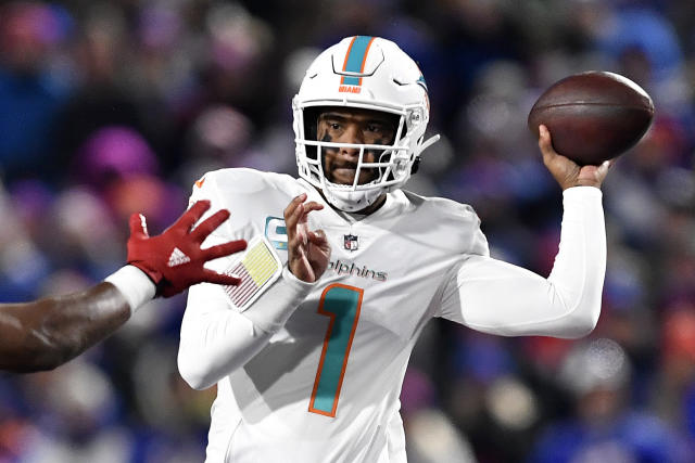 Miami Dolphins stay undefeated with Buffalo Bills win - Axios Miami