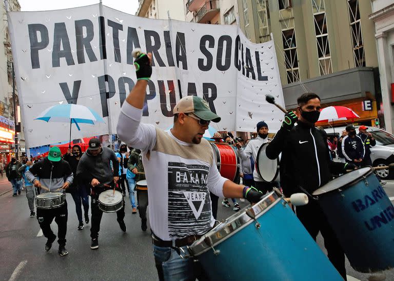 Utep marcha desde obelisco al Ministerio de Trabajo