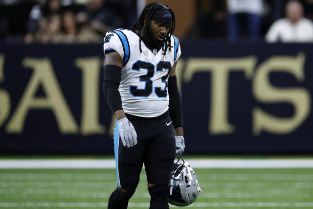 Panthers tight end thrown out of game after scuffle with Saints