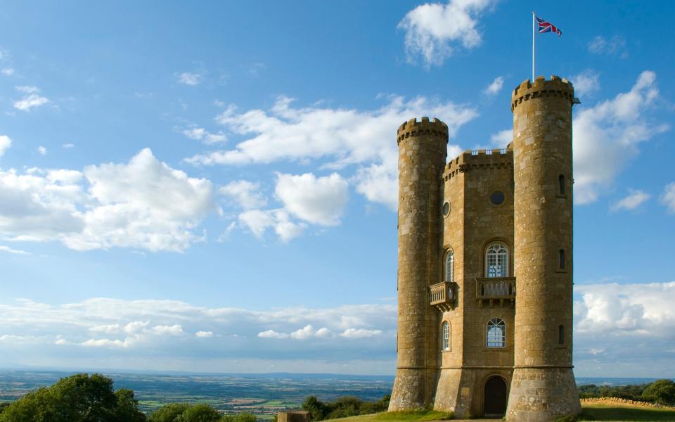 Broadway Tower, on Broadway Hill - RussellJGordon/iStockphoto