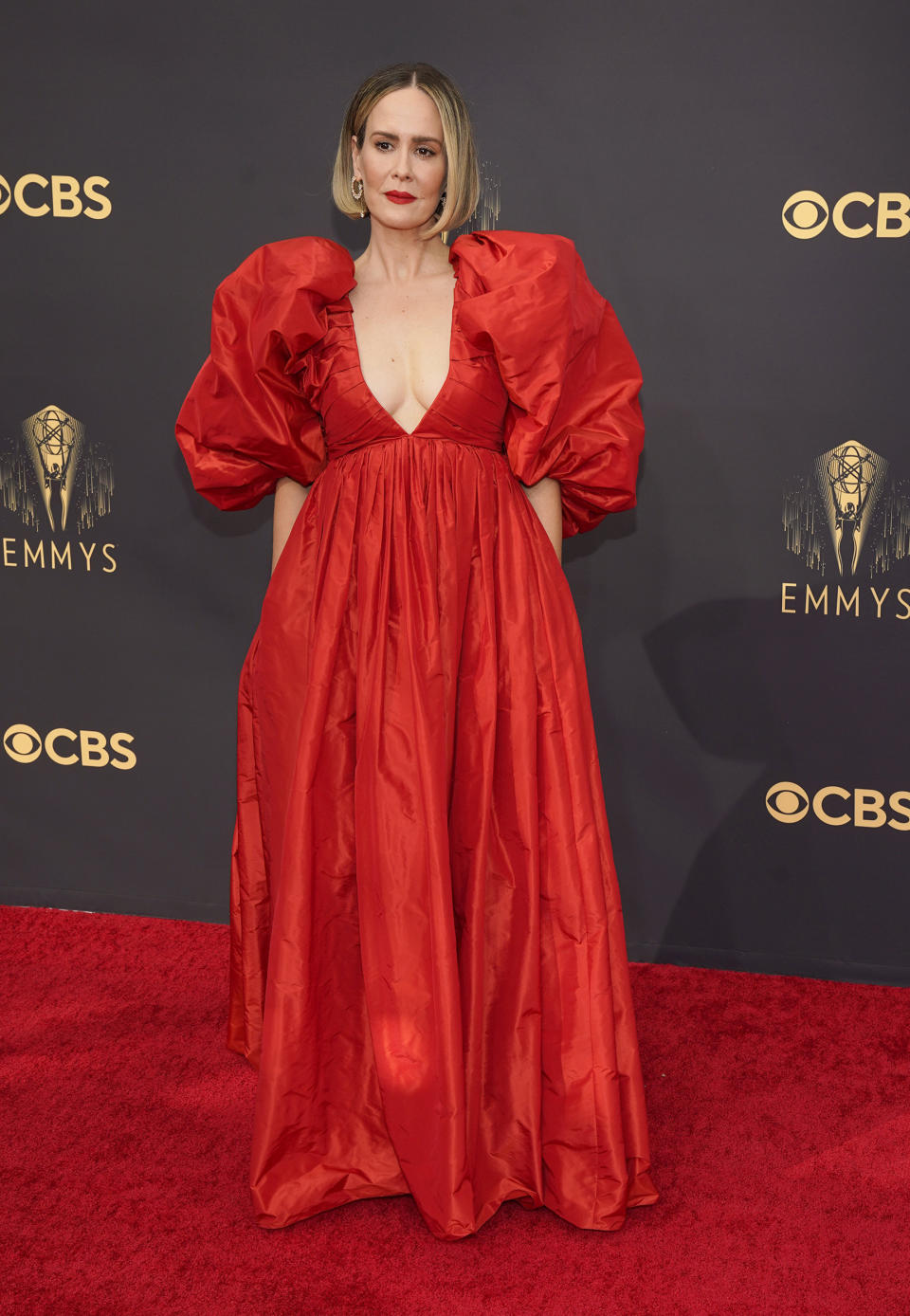 Sarah Paulson Emmys red carpet 2021 (Chris Pizzello / AP)