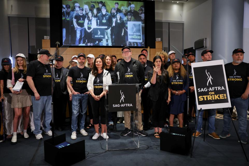 SAG-AFTRA union President Fran Drescher and Duncan Crabtree-Ireland, SAG-AFTRA National Executive Director and Chief Negotiator, stand at SAG-AFTRA offices after negotiations ended with the Alliance of Motion Picture and Television Producers (REUTERS)