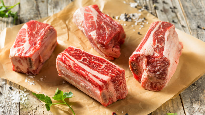 raw English cut beef short ribs