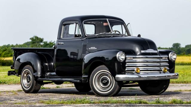 Why Now's the Time to Invest in a Vintage Ford Pickup Truck - Bloomberg