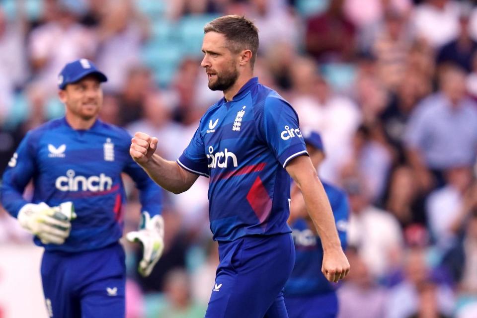 TO PLAY OR NOT TO PLAY: England captain Jos Buttler admits he is weighing up Chris Woakes' role as leader of the bowling attack ahead of their World Cup encounter against South Africa. Picture: John Walton/PA.