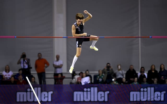 Armand Duplantis in action in Glasgow