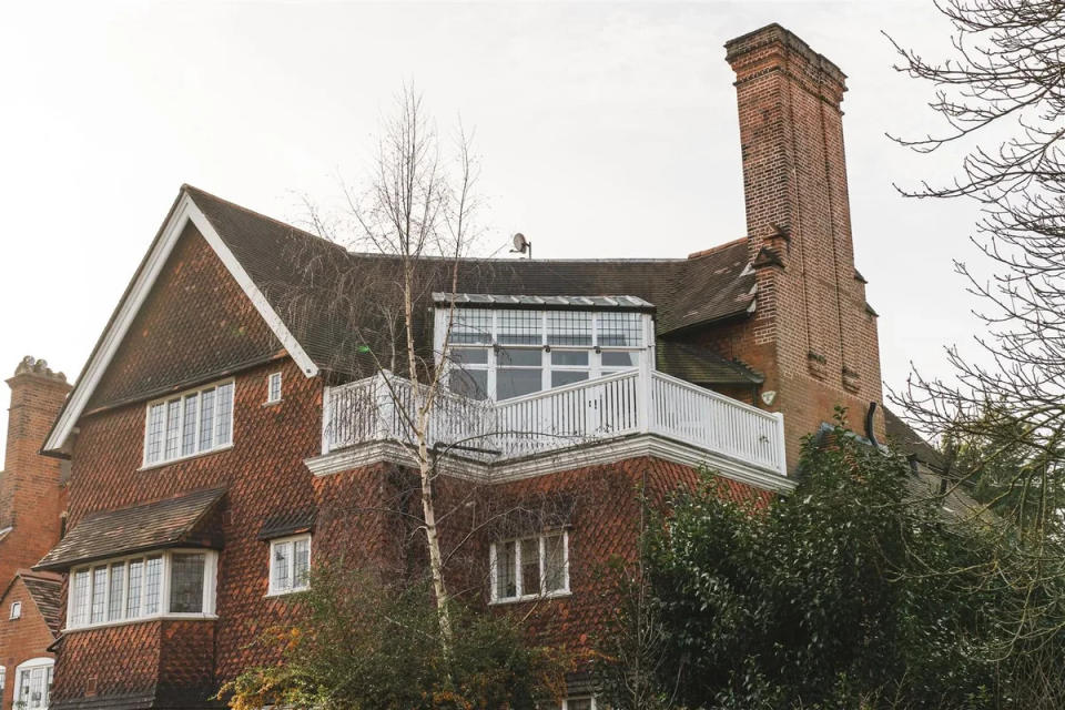 The former artists' studio occupies the top floor of the building (Love Living Hackney)