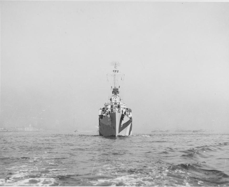 USS Mannert L. Abele seen from directly ahead while underway off the Boston Navy Yard, Massachusetts, on August 1, 1944. / Credit: Bureau of Ships Collection in the U.S. National Archives