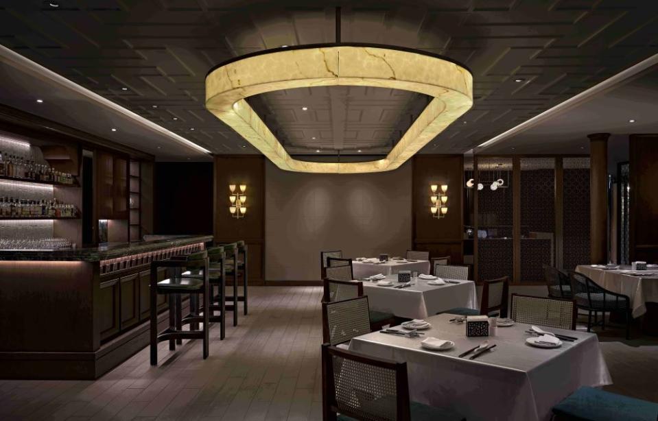 弈夢紅樓的海派上海租界風格用餐氛圍與RED Bar為台灣首間緊扣台灣風土主題酒吧