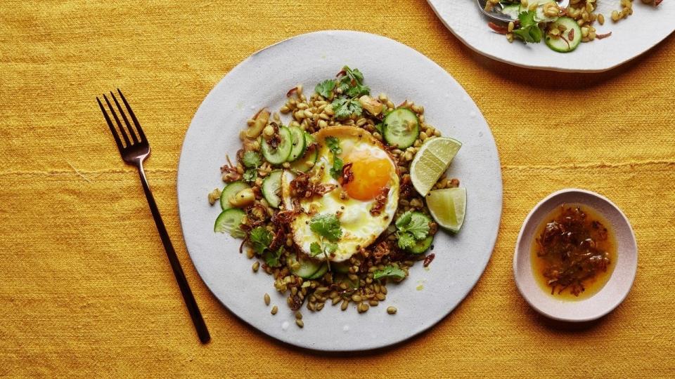 The one thing that would make this grain bowl even better? Spicy cashew dressing.