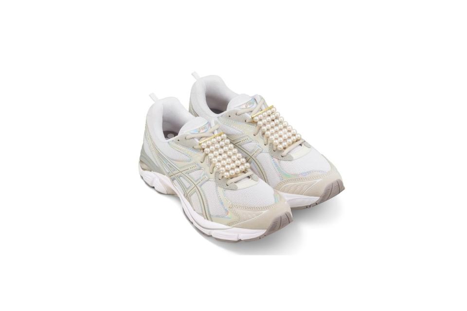 TASAKI x ASICS