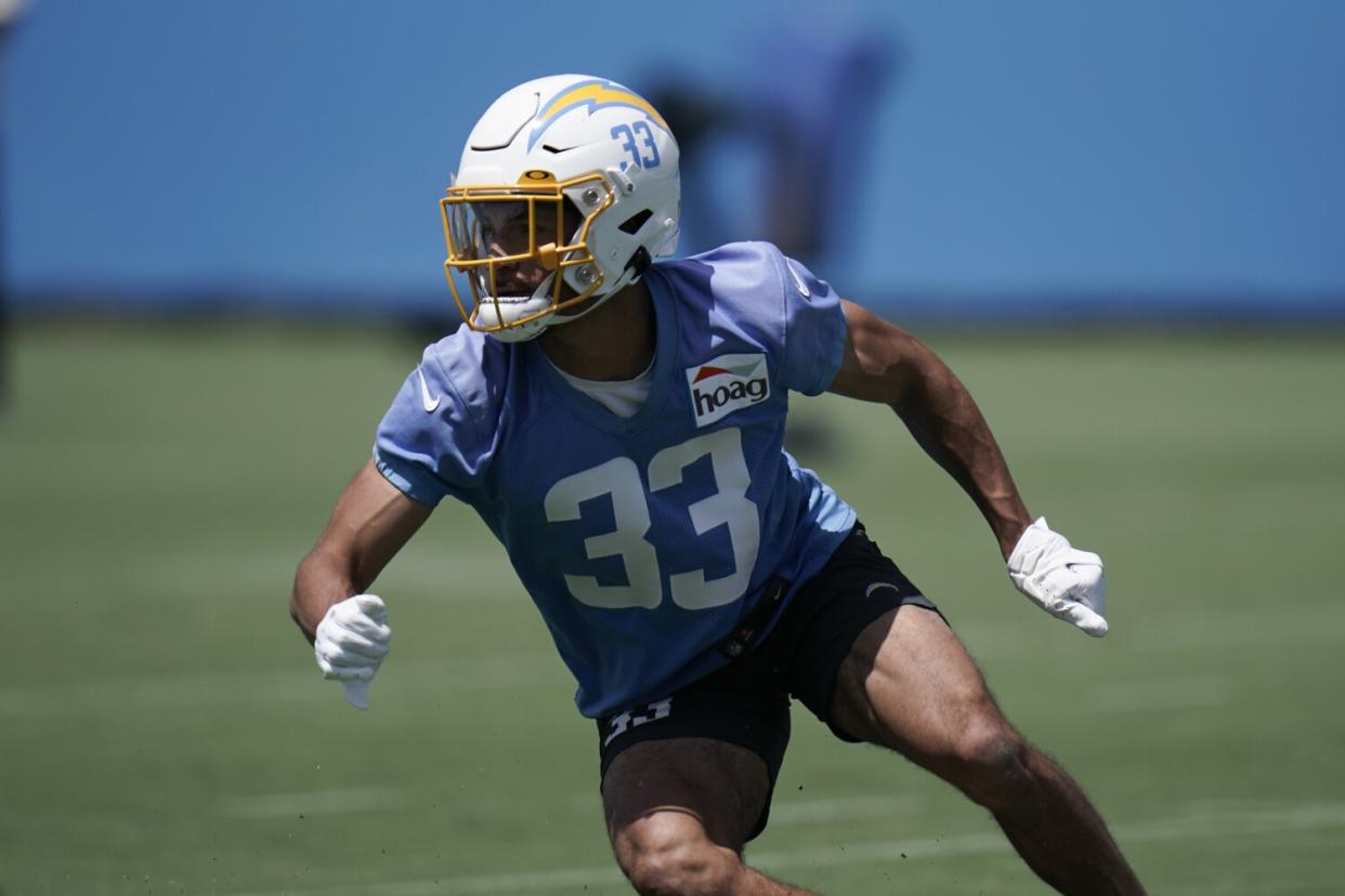 Chargers safety Deane Leonard runs a drill during camp.