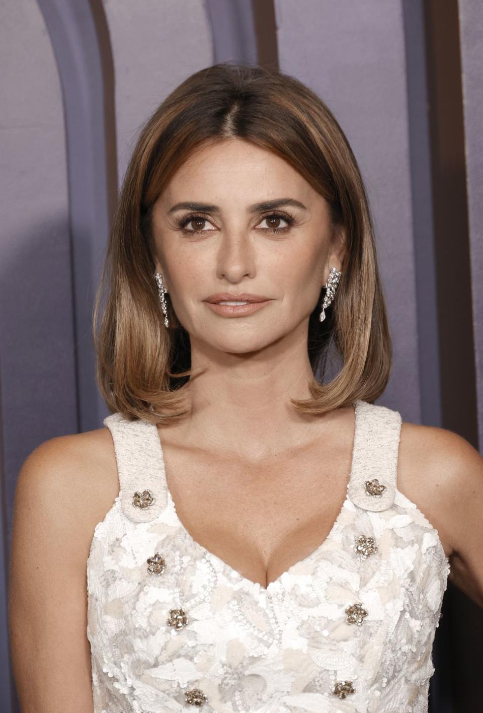 Pen Lope Cruz Just Debuted An Inverted Lob Haircut At The Annual   0bc3a3e623a3f3d540572268d3c230ae