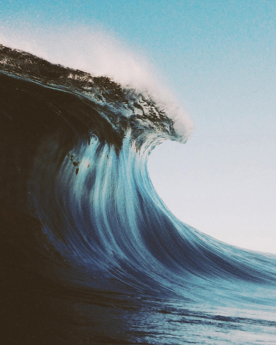 Vibrant wave photography