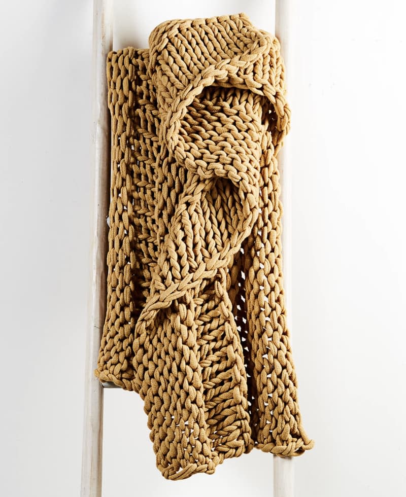 Oake Chunky Knit Throw