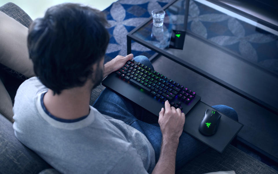 In between launching a range of outlandish pink products and affordableaccessories so far this year, Razer made the surprising move of abandoning itsonline game store and mobile team