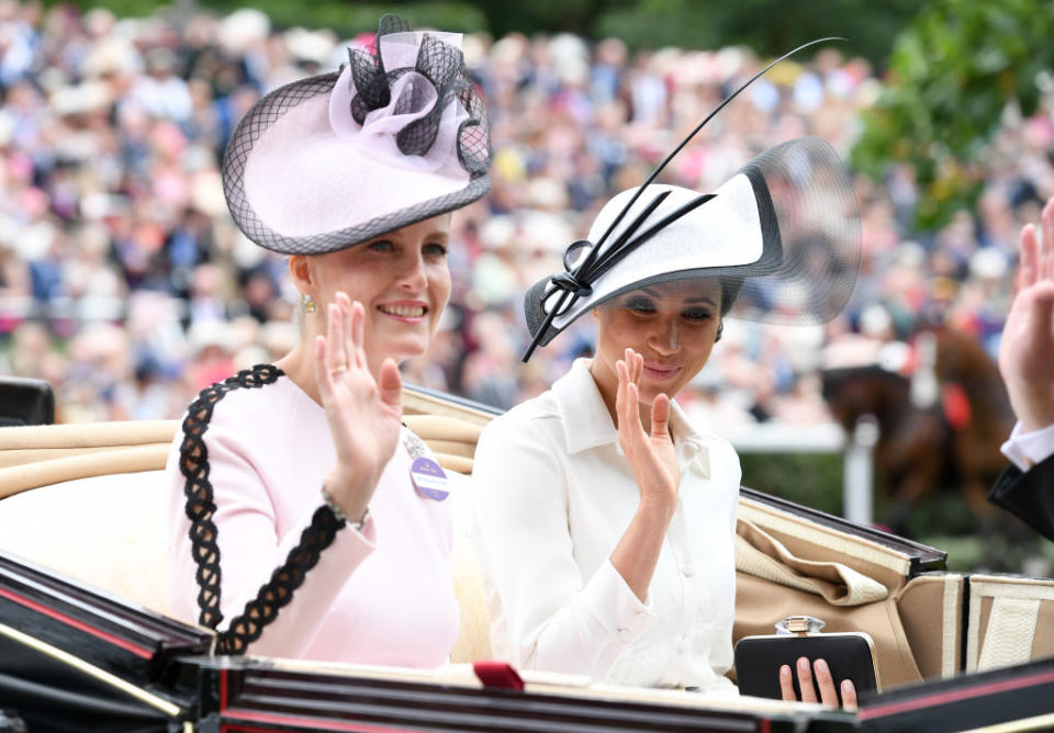 Sophie Wessex zusammen mit Herzogin Meghan. (Bild: Getty Images)